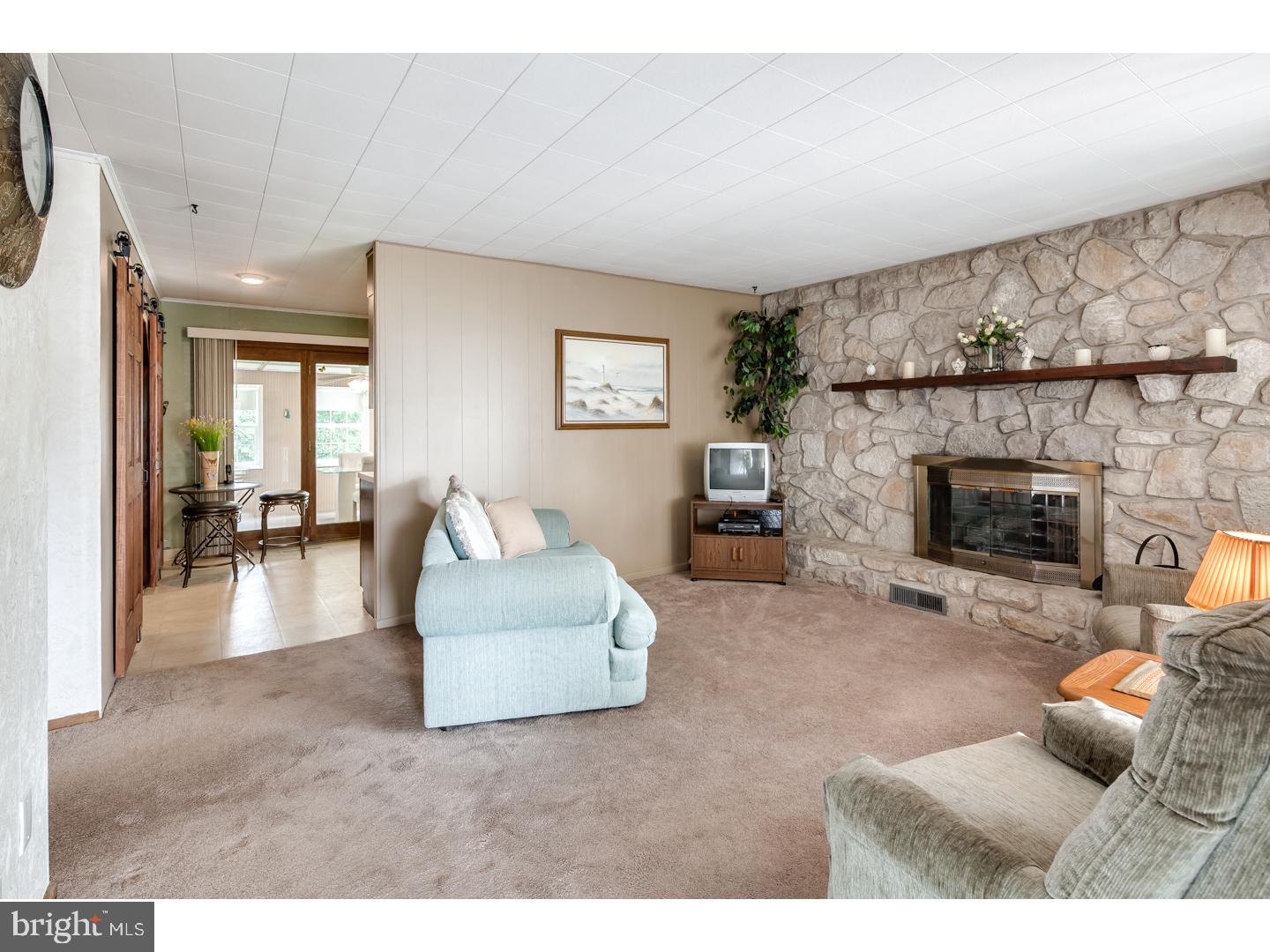 161 Wistar Road Fairless Hills, PA 19030 - Photo 3 of 21 Living Room