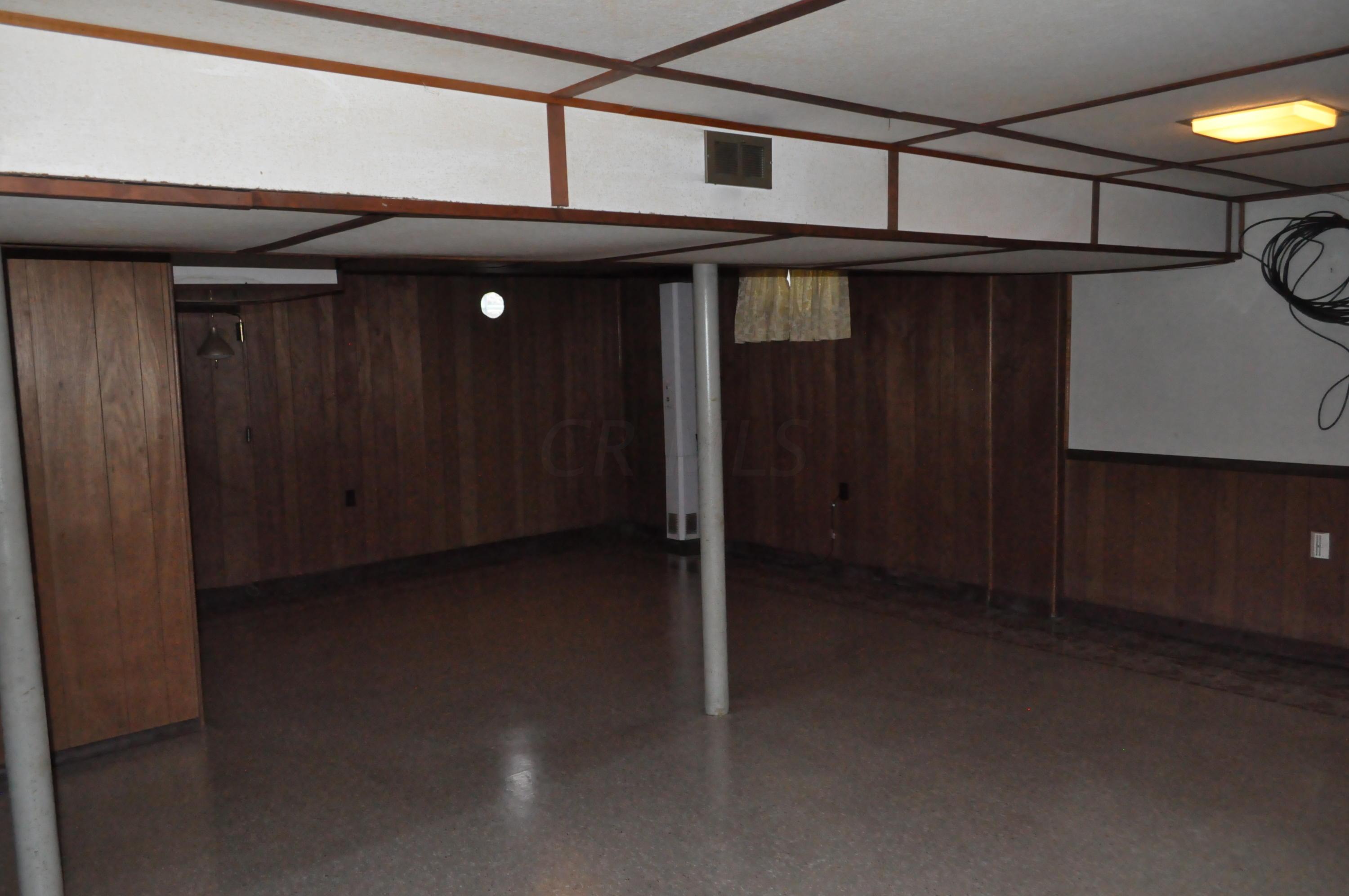 1321 Bryson Road Columbus, OH 43224 - Photo 17 of 27 Gallery Image 17