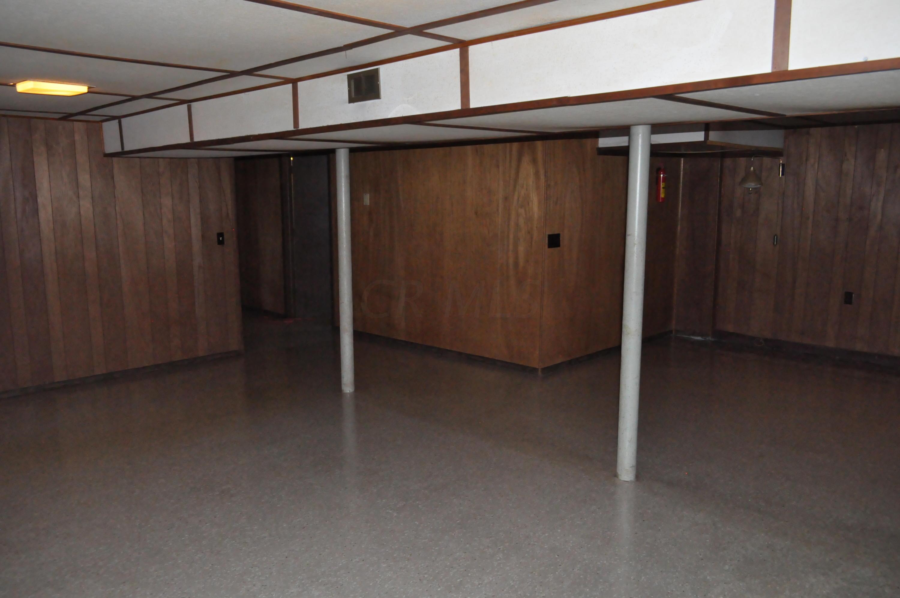 1321 Bryson Road Columbus, OH 43224 - Photo 18 of 27 Gallery Image 18