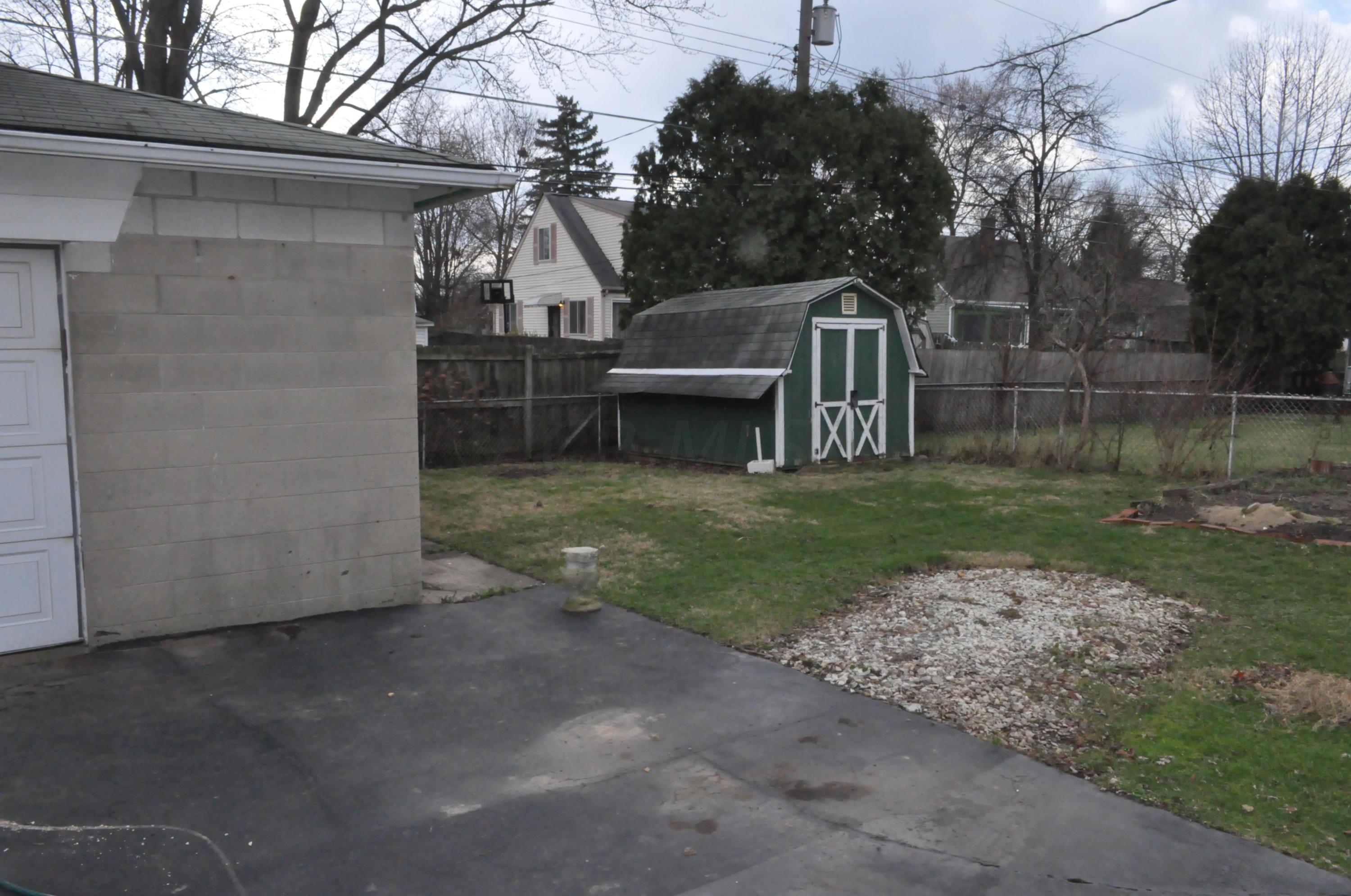 1321 Bryson Road Columbus, OH 43224 - Photo 23 of 27 Gallery Image 23