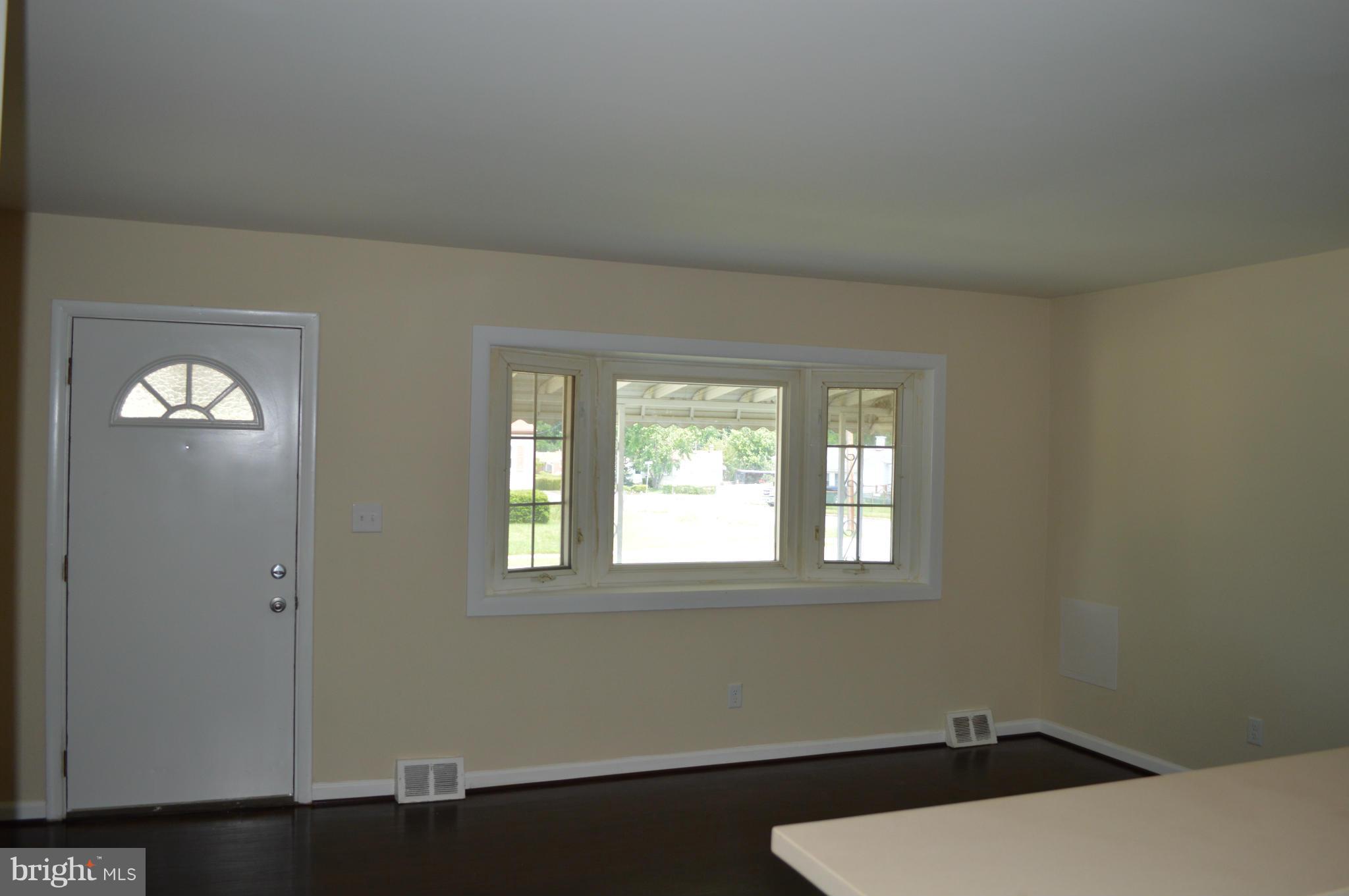7842 Shellye Road Glen Burnie, MD 21060 - Photo 2 of 20 Living Room