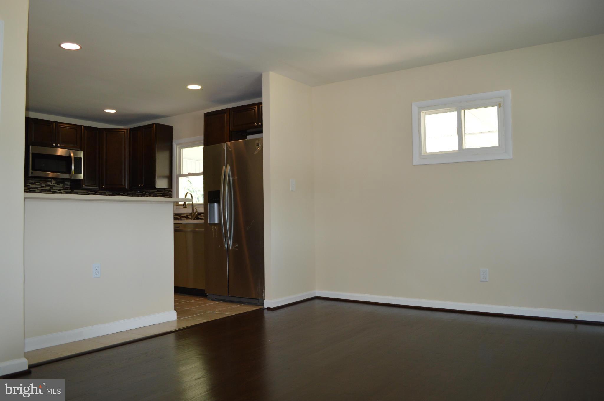 7842 Shellye Road Glen Burnie, MD 21060 - Photo 4 of 20 Living Room/Kitchen1