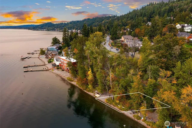 $499,000 | 35753001 East Lake Sammamish Parkway, Sammamish, WA 98074