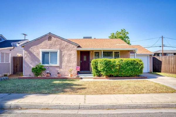 $374,900 | 1319 West Orangeburg Avenue, Modesto, CA 95350