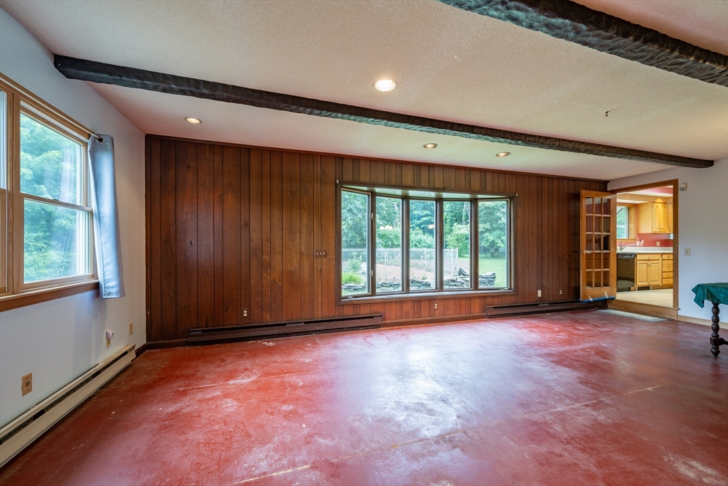 36 Gunn Road Southampton, MA 01073 - Photo 30 of 40 an empty room with windows