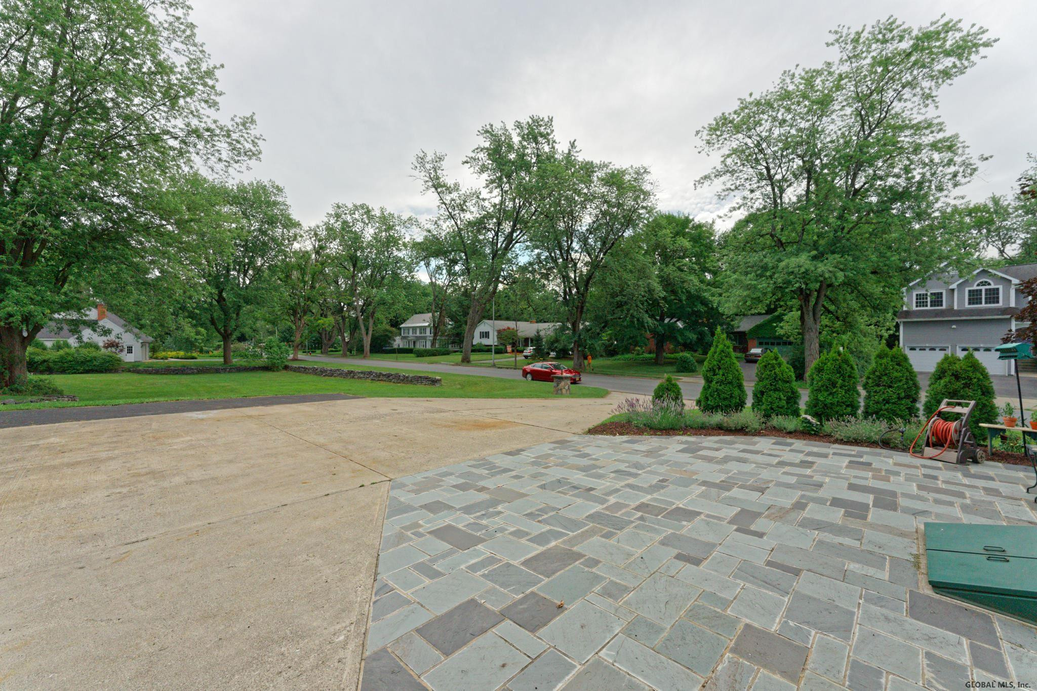 4 Garrison Road Queensbury, NY 12804 - Photo 5 of 45 Photo 5