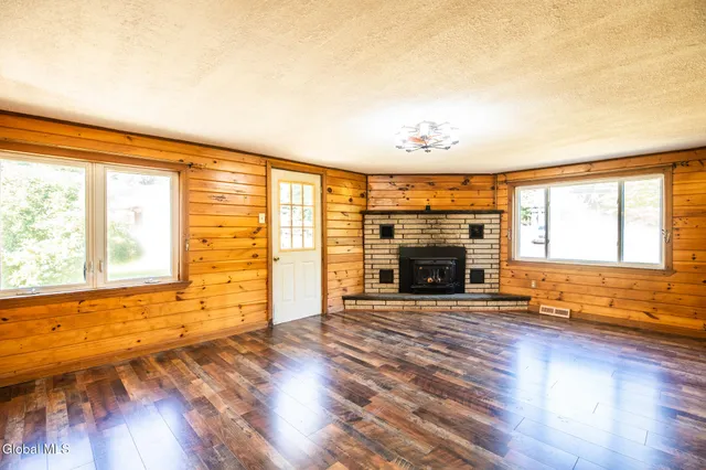 $299,900 | 1728 North Shore Road, Day, NY 12835