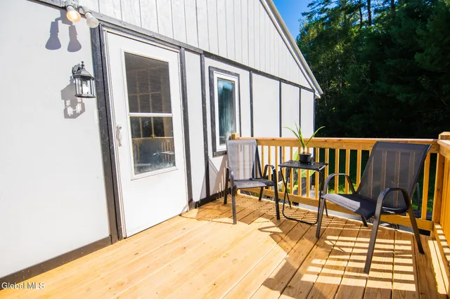 $299,900 | 1728 North Shore Road, Day, NY 12835