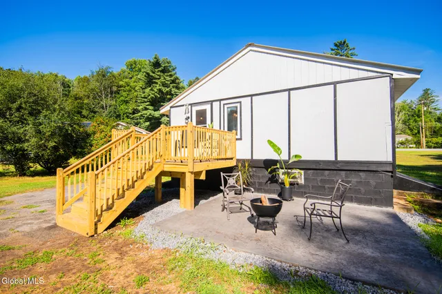 $299,900 | 1728 North Shore Road, Day, NY 12835