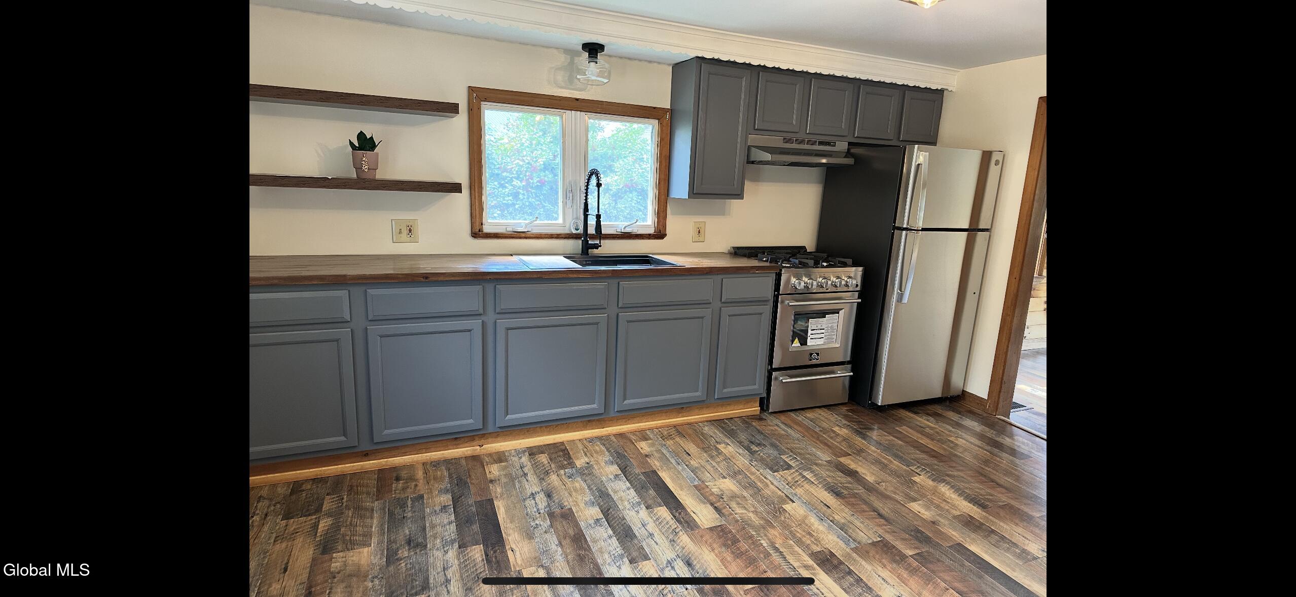 1728 North Shore Road Day, NY 12835 - Photo 7 of 28 IMG_2096