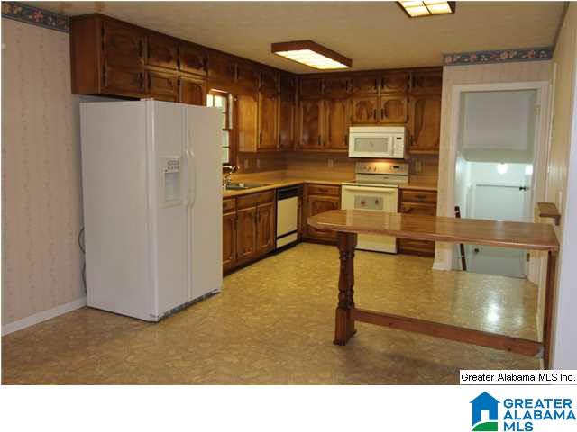91 Ridgewood Drive Eastaboga, AL 36260 - Photo 4 of 32