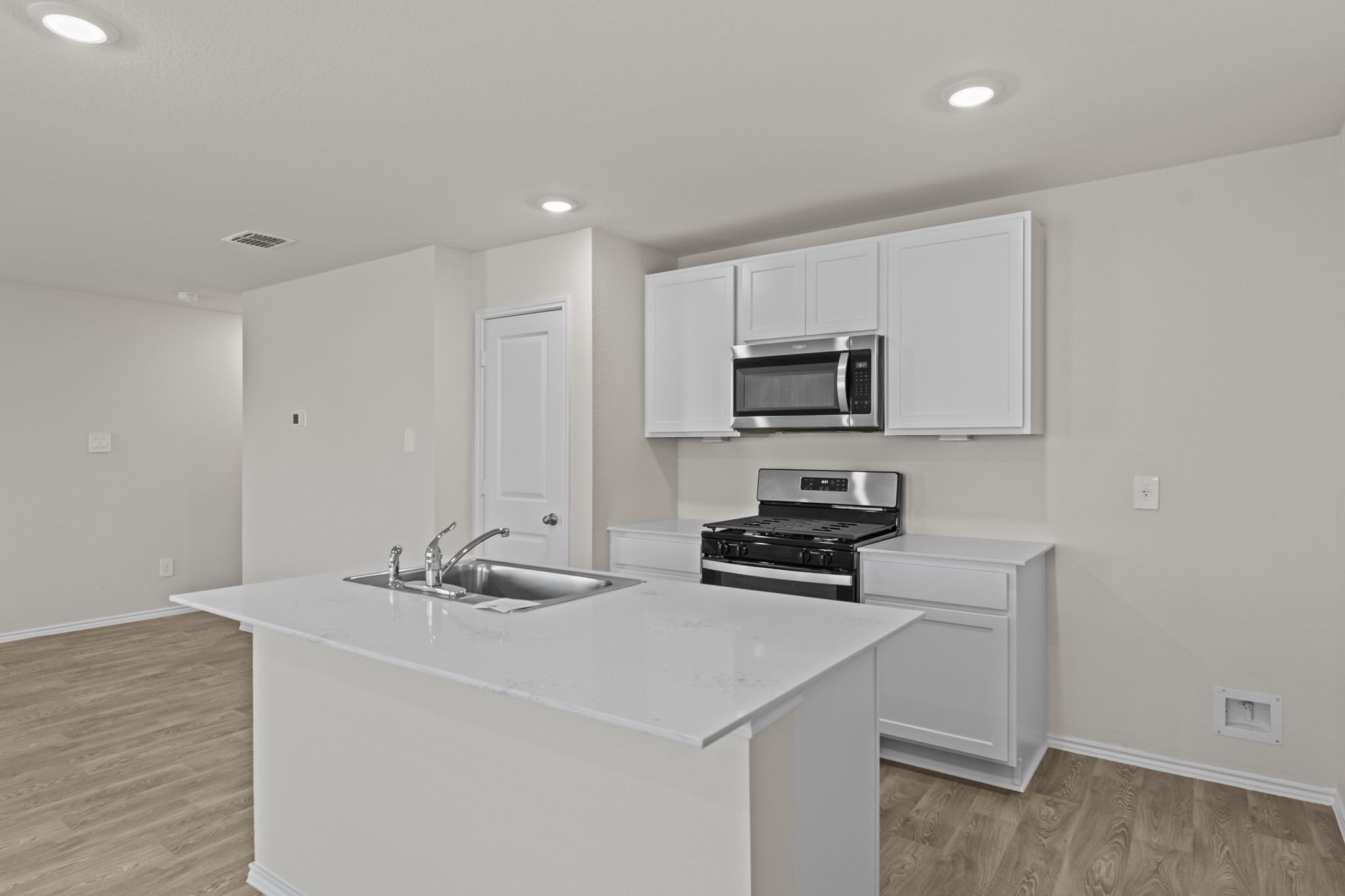 204 Varner Way Lockhart, TX 78644 - Photo 10 of 34