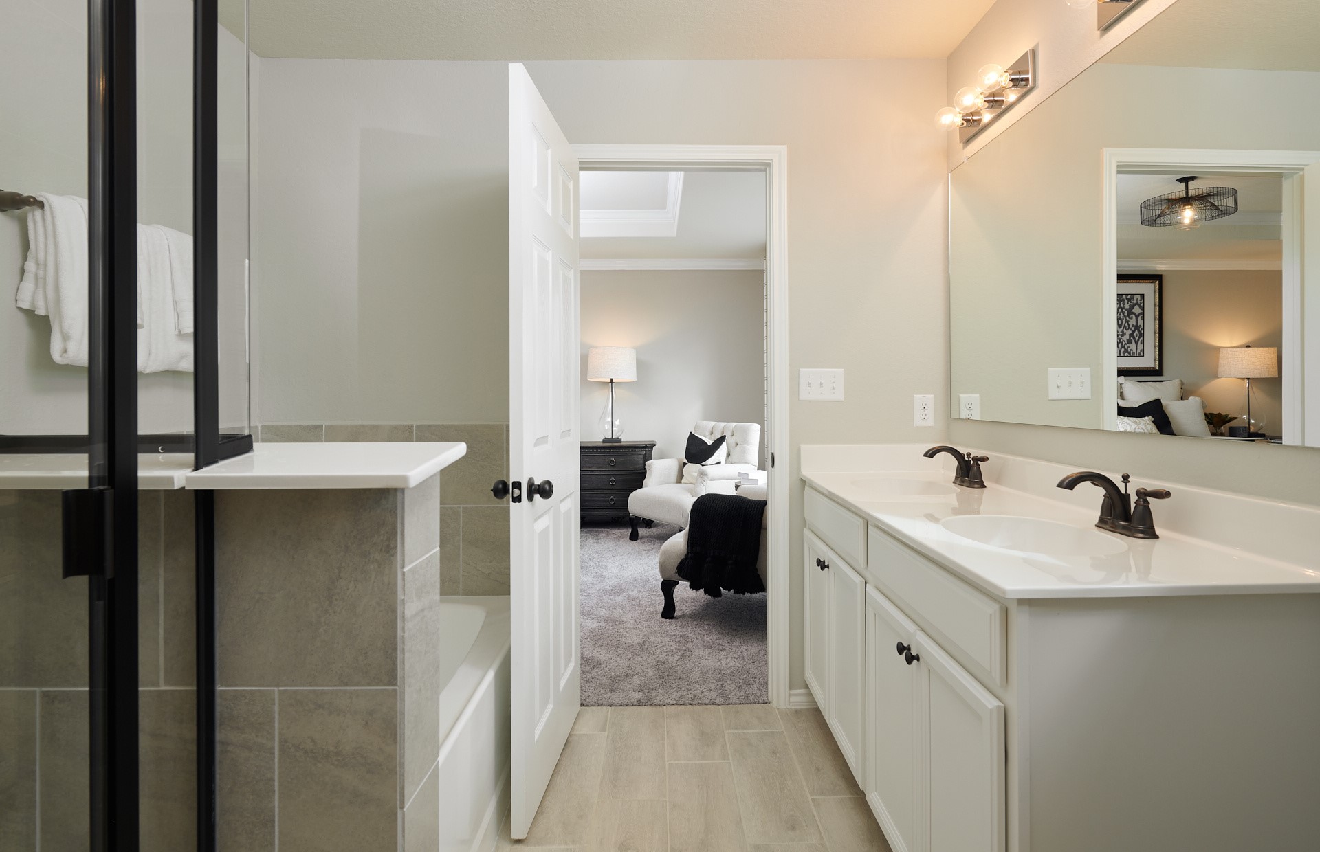 15018 English Rose Road Conroe, TX 77302 - Photo 14 of 27 MODEL HOME images may NOT be consistent with the finished product.