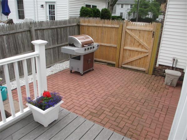 40 Bangor Street Springfield, MA 01118 - Photo 11 of 30