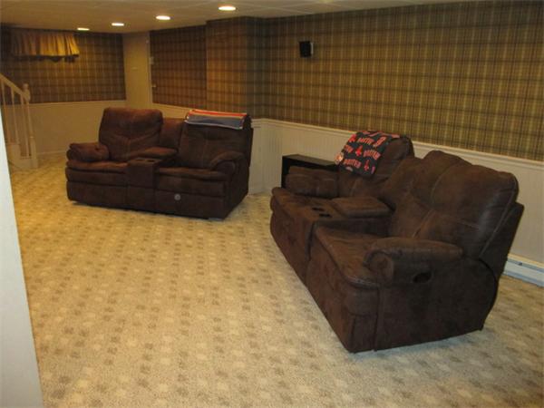 40 Bangor Street Springfield, MA 01118 - Photo 5 of 30