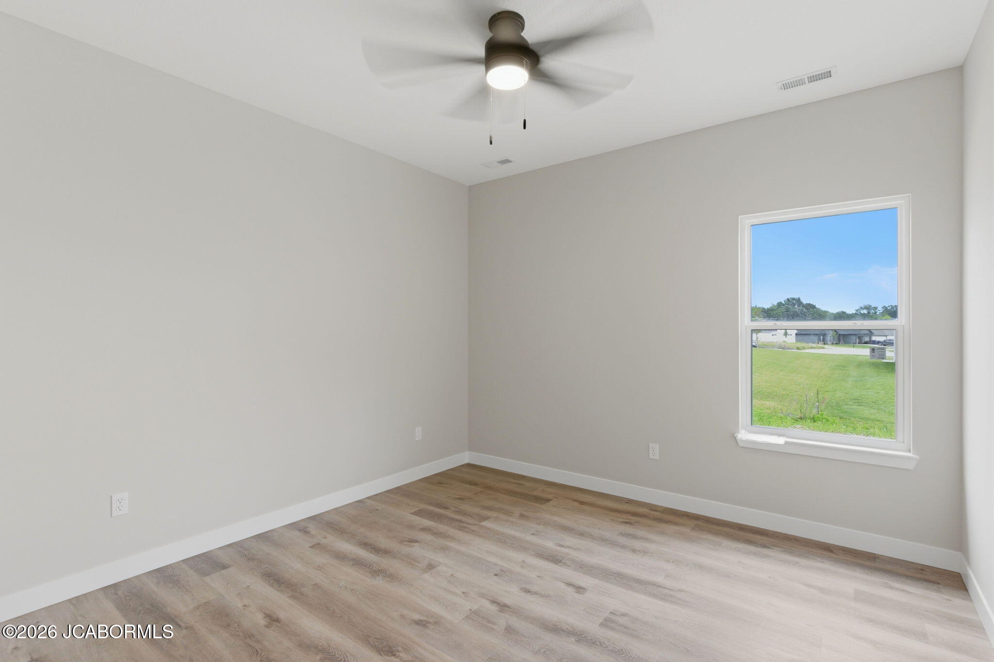15255 Amendment Road Ashland, MO 65010 - Photo 17 of 32