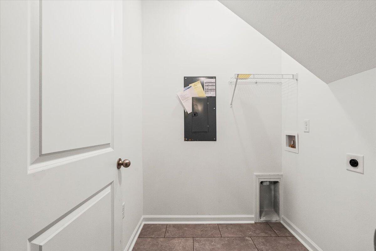 121 Copper Ridge Road Evans, GA 30809 - Photo 34 of 39 34-Laundry