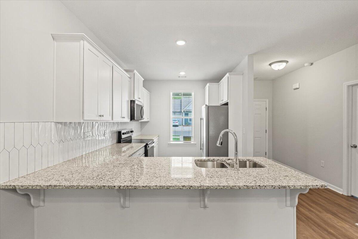 121 Copper Ridge Road Evans, GA 30809 - Photo 7 of 39 07-Kitchen