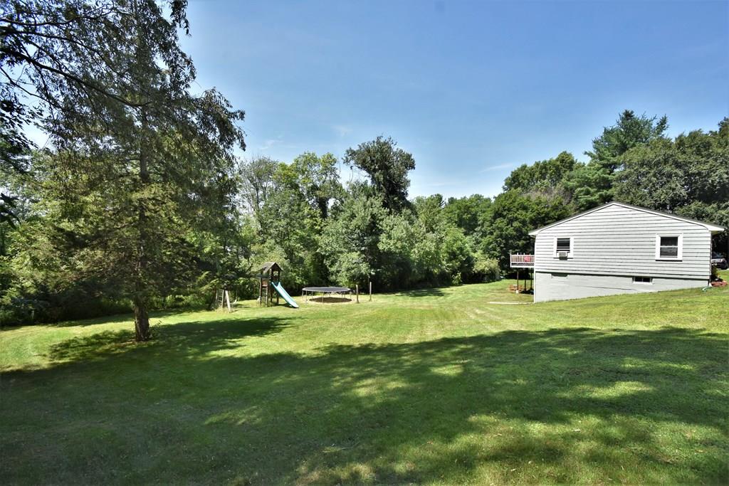 386 North Road Bedford, MA 01730 - Photo 4 of 26 Gallery Image 4