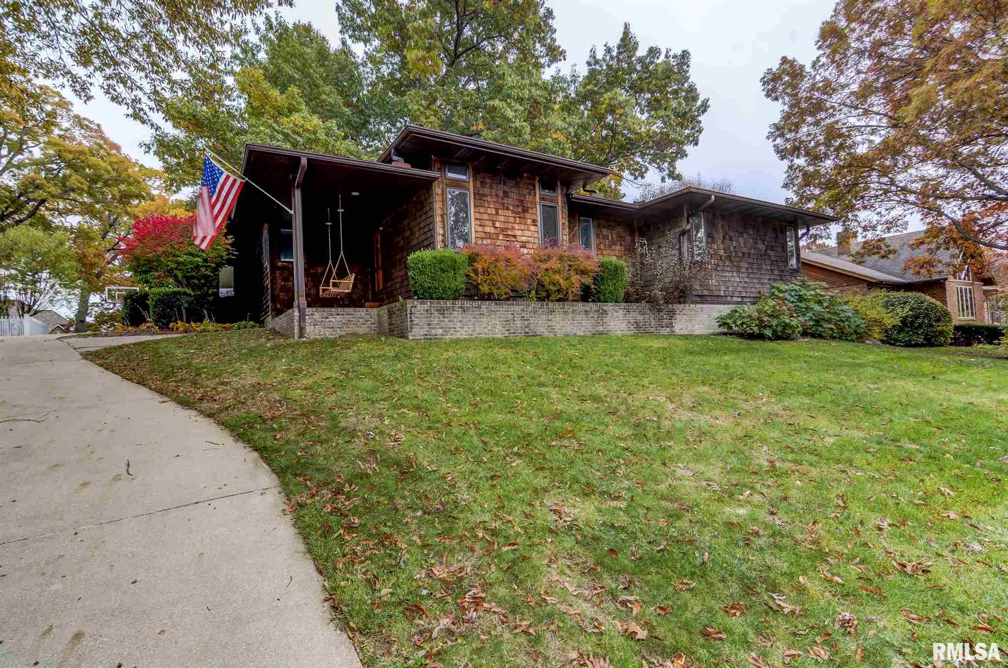10 Williamsburg Road Sherman, IL 62684 - Photo 1 of 23 Gallery Image 1