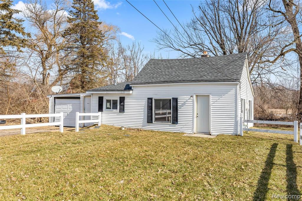 10659 Bunton Road Willis, MI 48191 - Photo 2 of 16