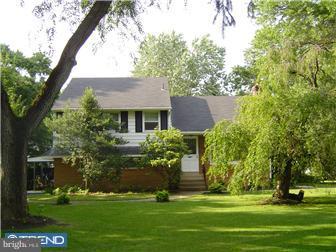 789 Lily Road Warminster, PA 18974 - Photo 1 of 12 Exterior Front