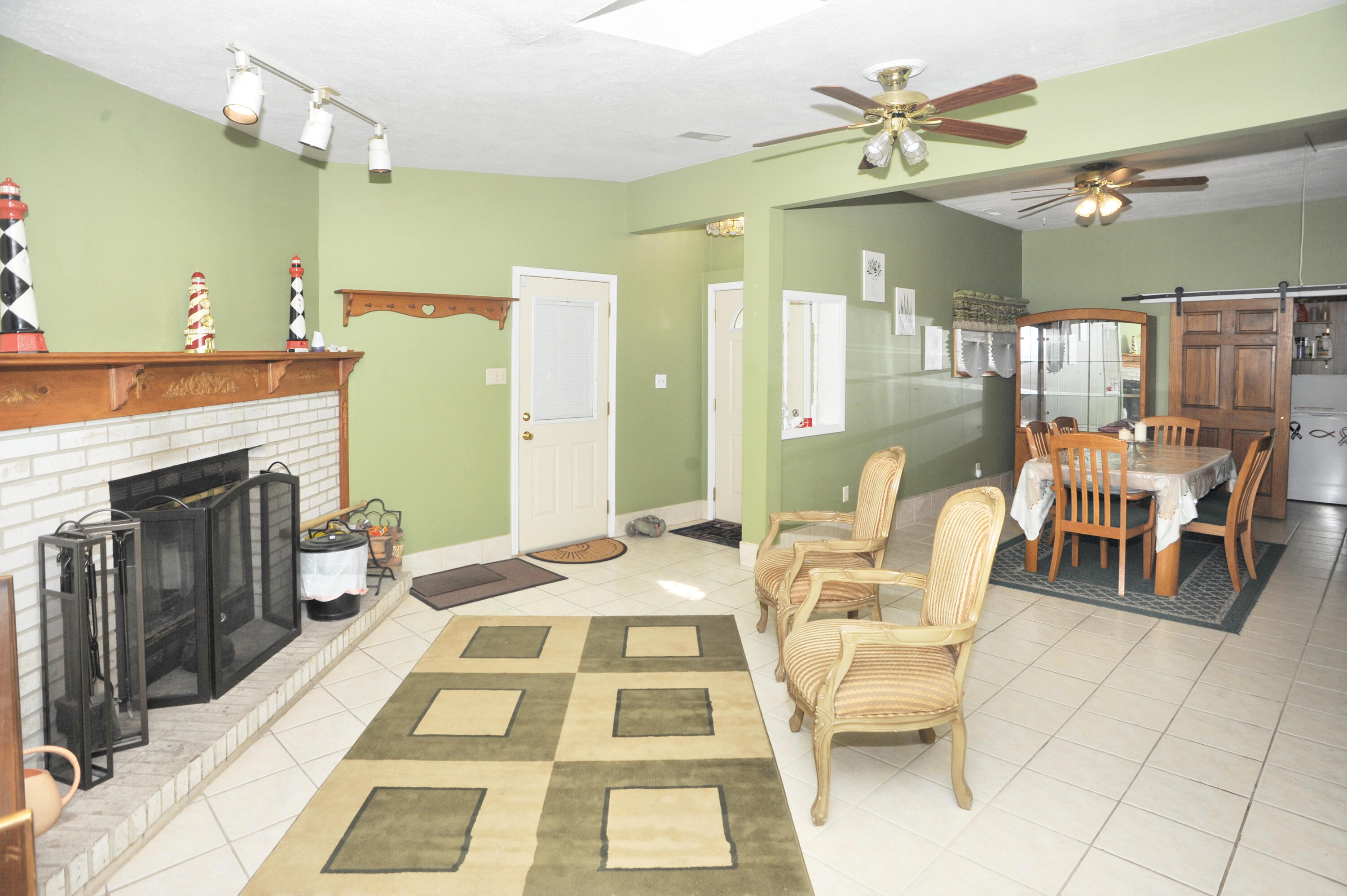 2535 Dombey Road Portage, IN 46368 - Photo 12 of 25 3000x1996