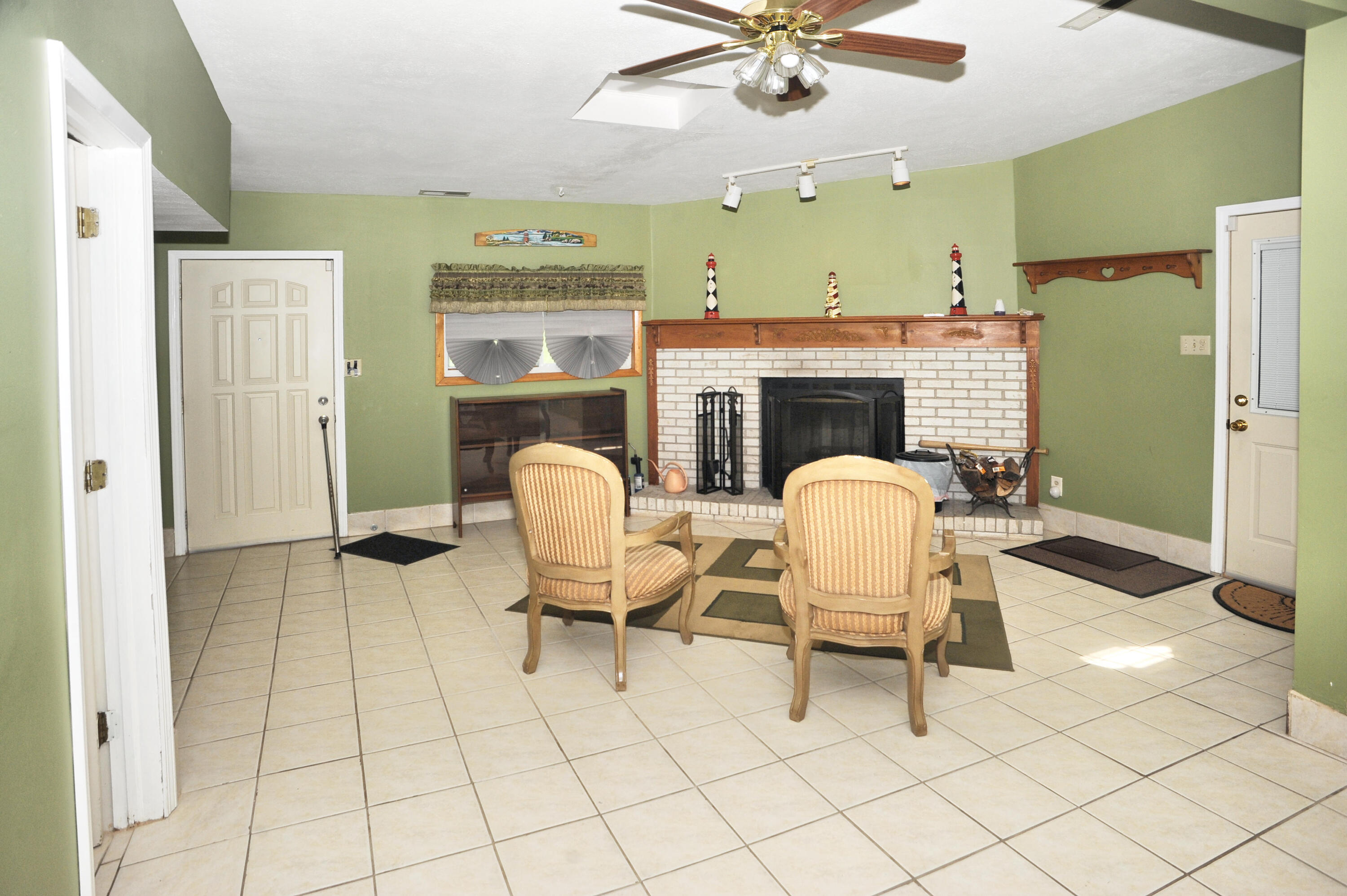 2535 Dombey Road Portage, IN 46368 - Photo 10 of 25 3000x1996