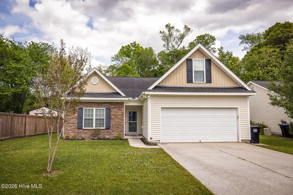 $395,000 | 1017 Bally Bunion Lane, Burgaw, NC 28425