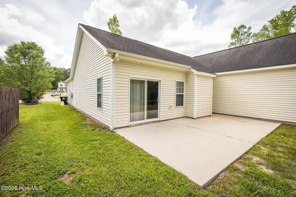 $395,000 | 1017 Bally Bunion Lane, Burgaw, NC 28425