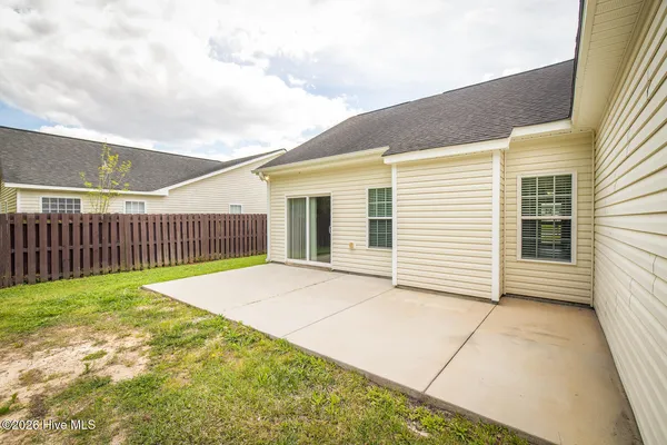 $395,000 | 1017 Bally Bunion Lane, Burgaw, NC 28425