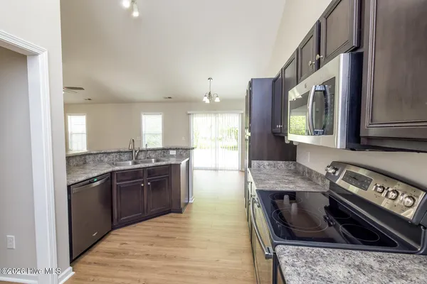 $395,000 | 1017 Bally Bunion Lane, Burgaw, NC 28425