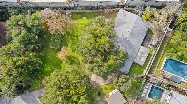 $999,500 | 601 Sandringham Circle, Austin, TX 78704