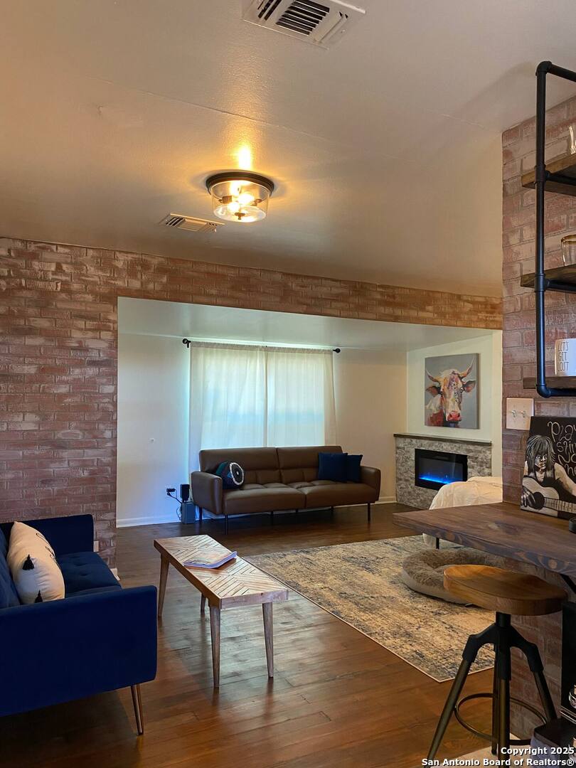 413 9th Street, Unit B Blanco, TX 78606 - Photo 3 of 6