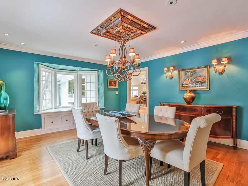 385 Middlesex Road Darien, CT 06820 - Photo 7 of 28 a view of a dining room with furniture window and outside view