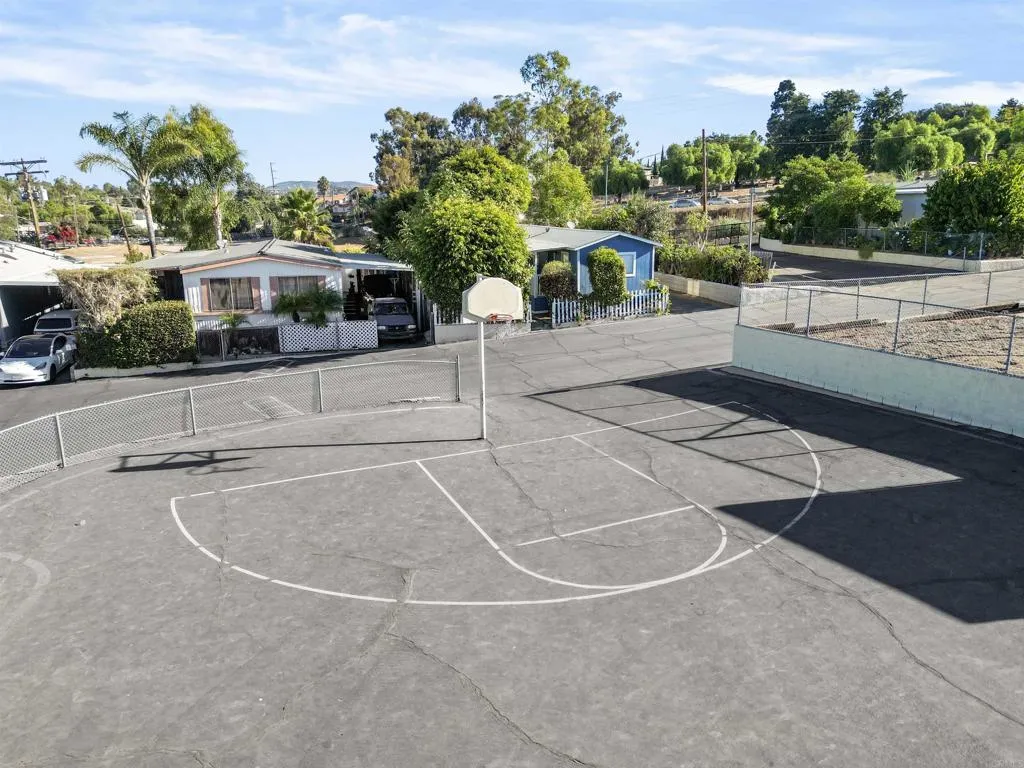 1455 Alturas Street, Unit 41 Fallbrook, CA 92028 - Photo 48 of 52 a view of a terrace
