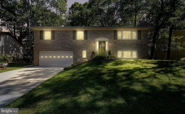 $599,000 | 16040 Fairway Drive, Dumfries, VA 22025