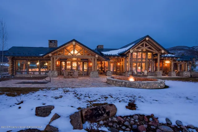 a view of a room with furniture
