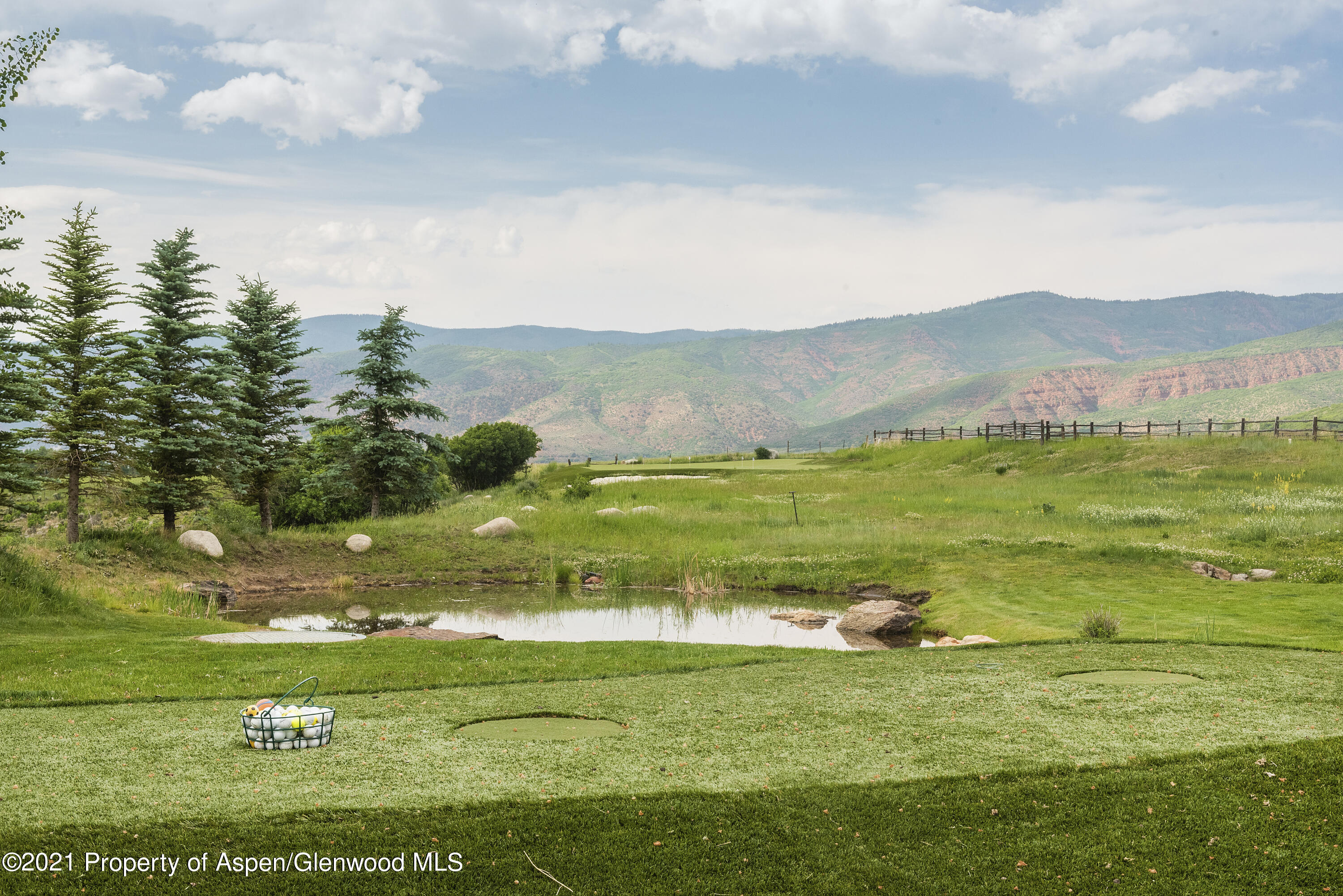 1100 McLain Flats Road Aspen, CO 81612 - Photo 46 of 50 a view of a town with an ocean