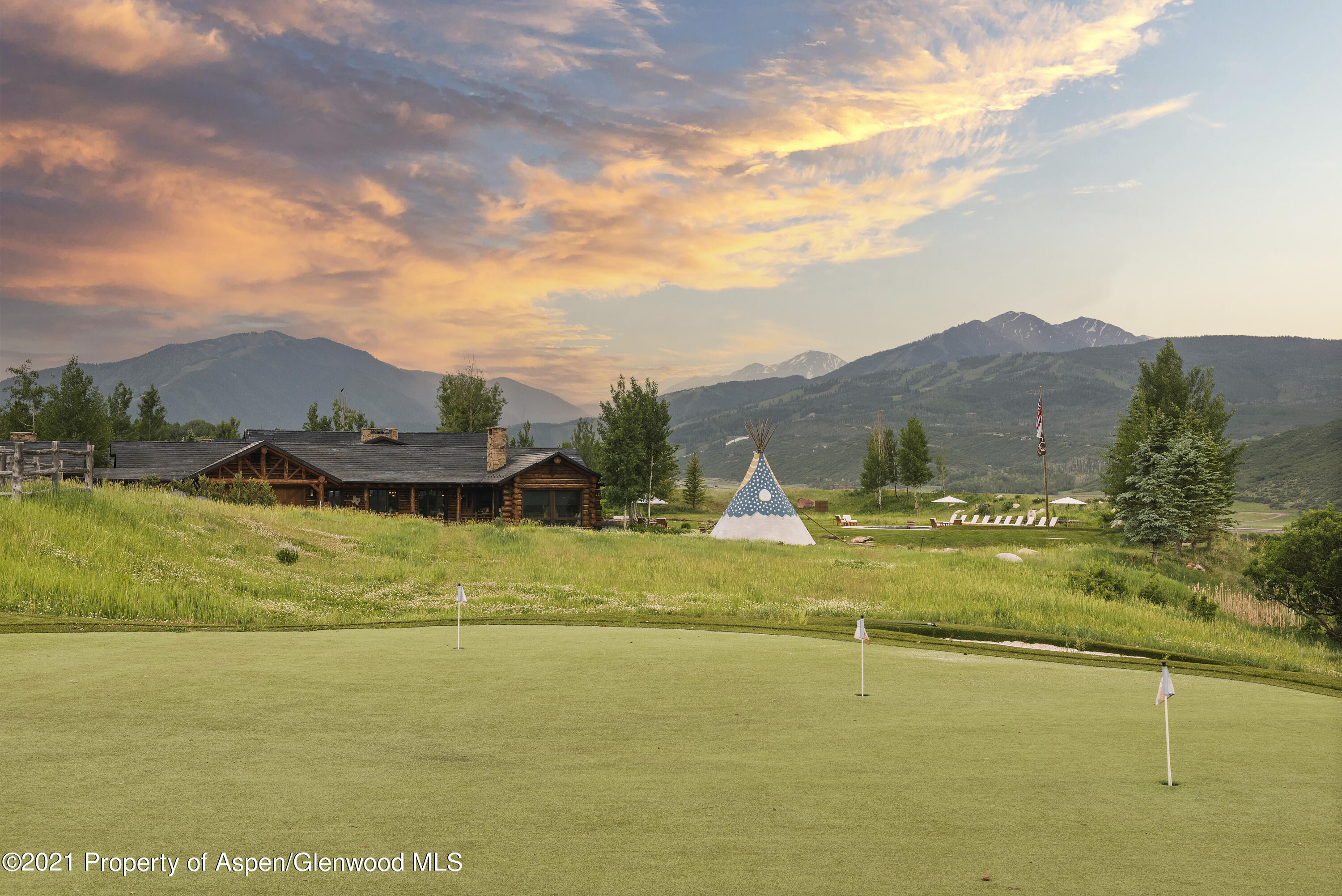1100 McLain Flats Road Aspen, CO 81612 - Photo 47 of 50 a view of an ocean and a mountain