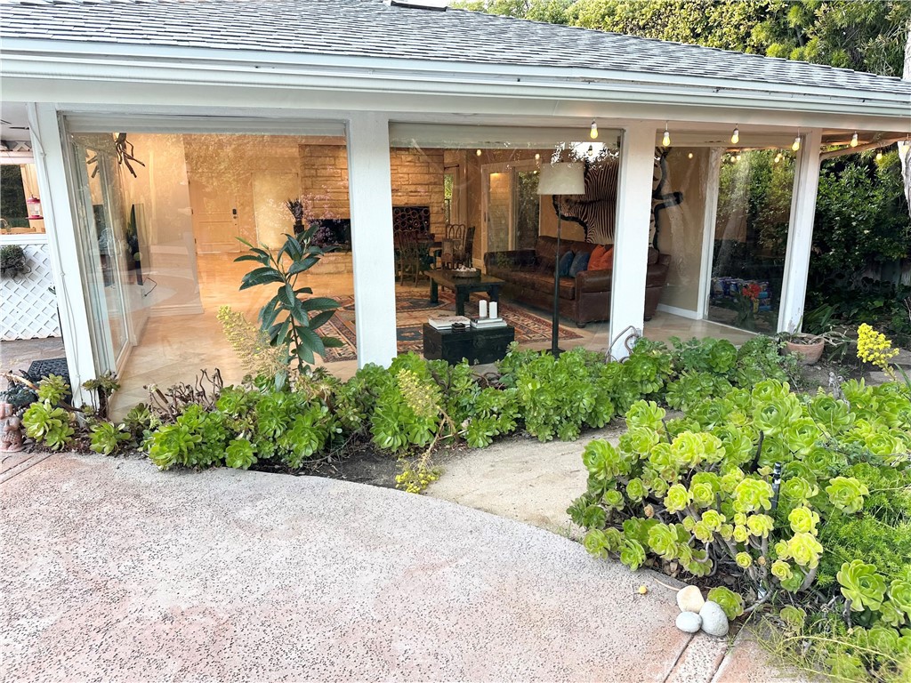27424 Rainbow Ridge Road Palos Verdes Peninsula, CA 90274 - Photo 22 of 47 a view of a garden with pathway