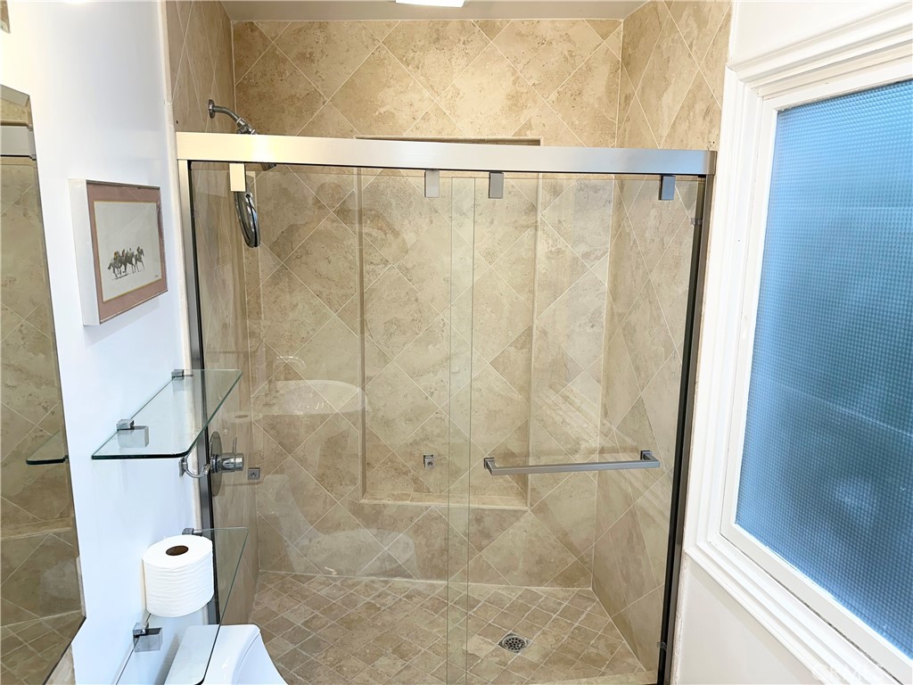 27424 Rainbow Ridge Road Palos Verdes Peninsula, CA 90274 - Photo 42 of 47 a bathroom with a shower