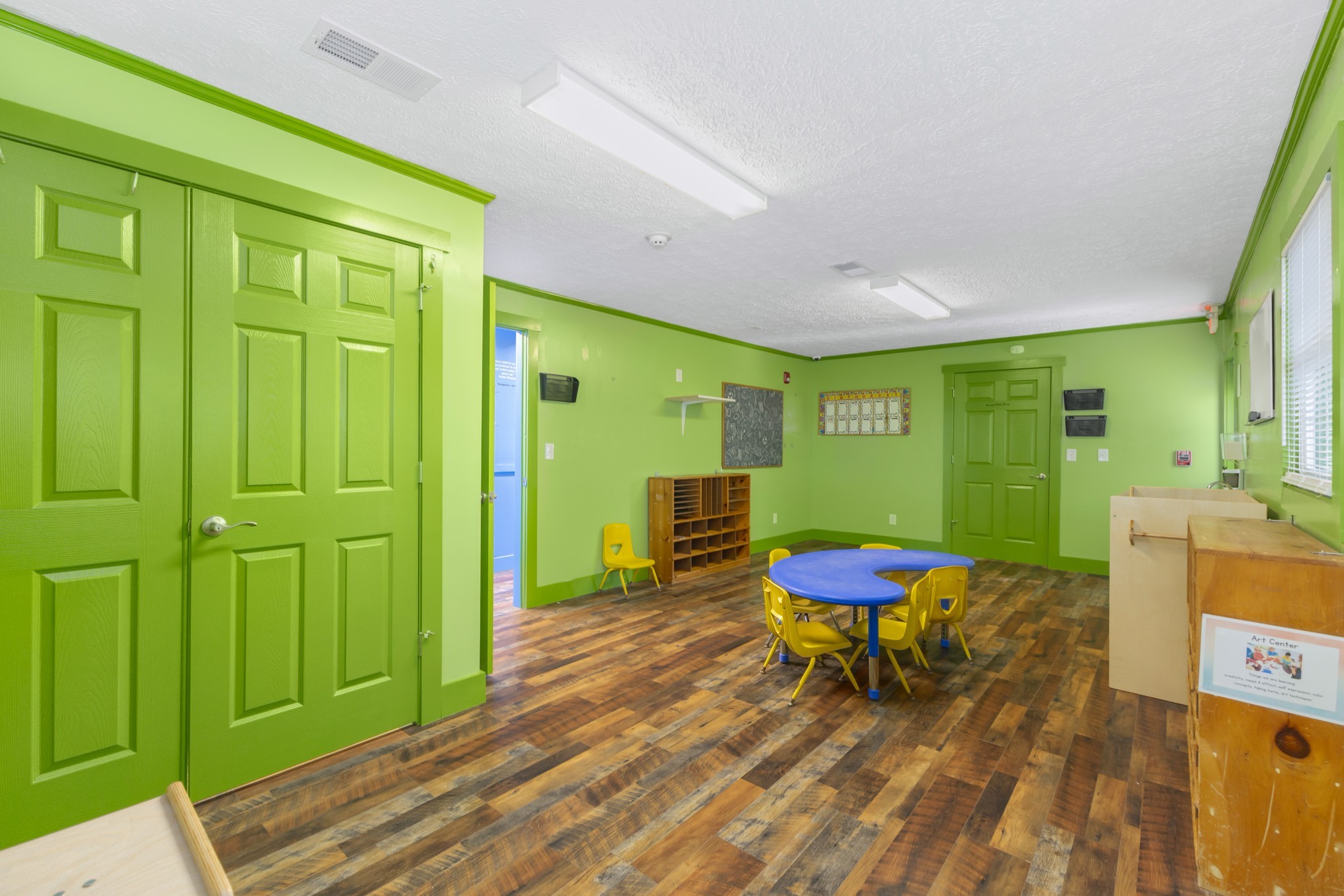 427 South Fair Street Morrison, TN 37357 - Photo 11 of 44 a living room with furniture and wooden floor