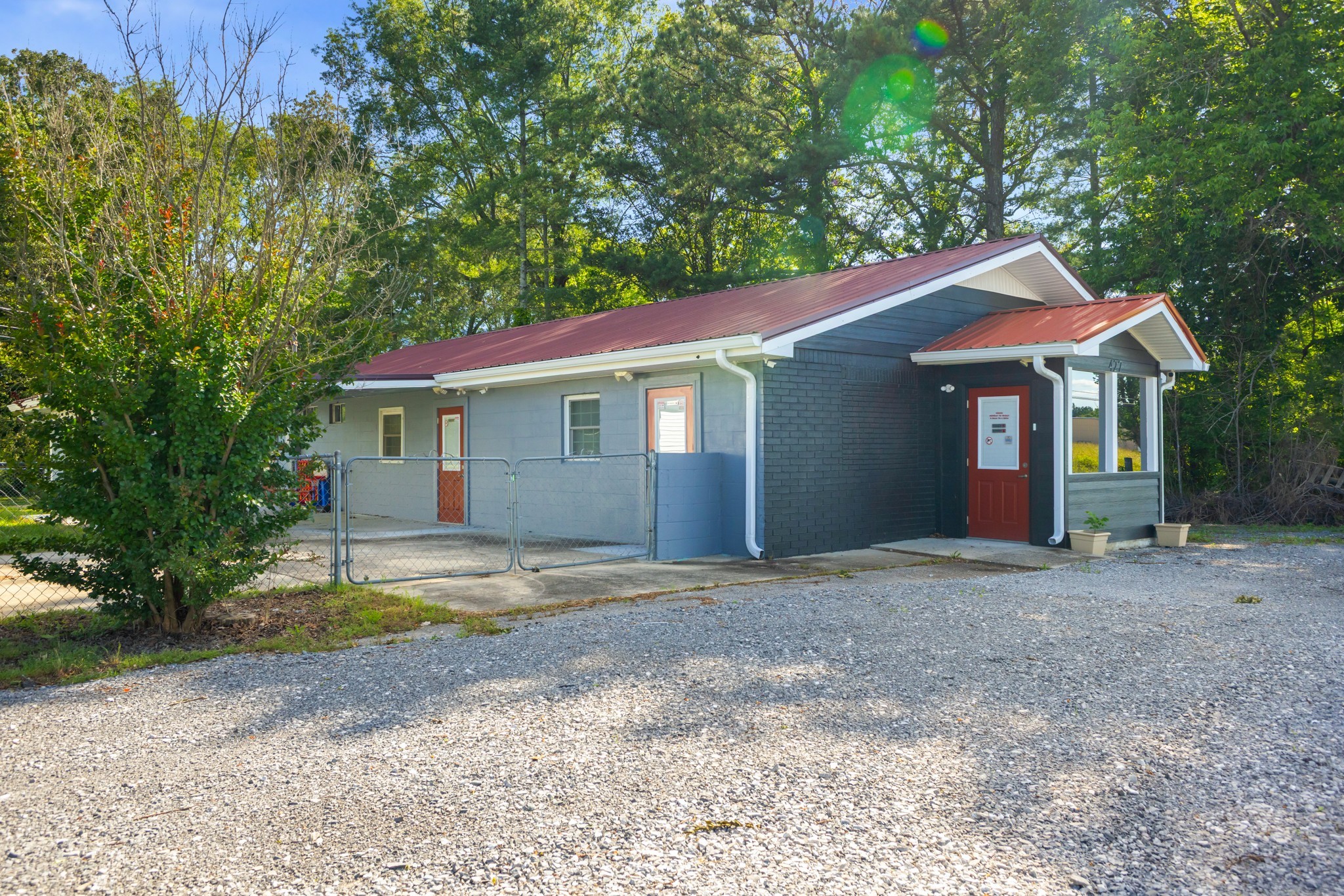 427 South Fair Street Morrison, TN 37357 - Photo 3 of 44 a view of a house with a yard and large tree