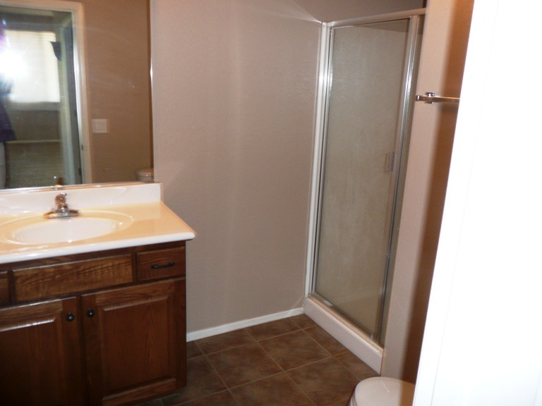 8705 West Cordes Road Tolleson, AZ 85353 - Photo 25 of 25 downstairs bth w/shower