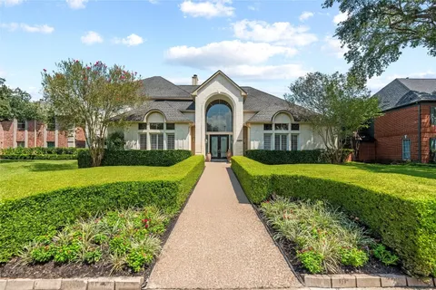 $898,000 | 1423 Kelliwood Oaks Drive, Katy, TX 77450