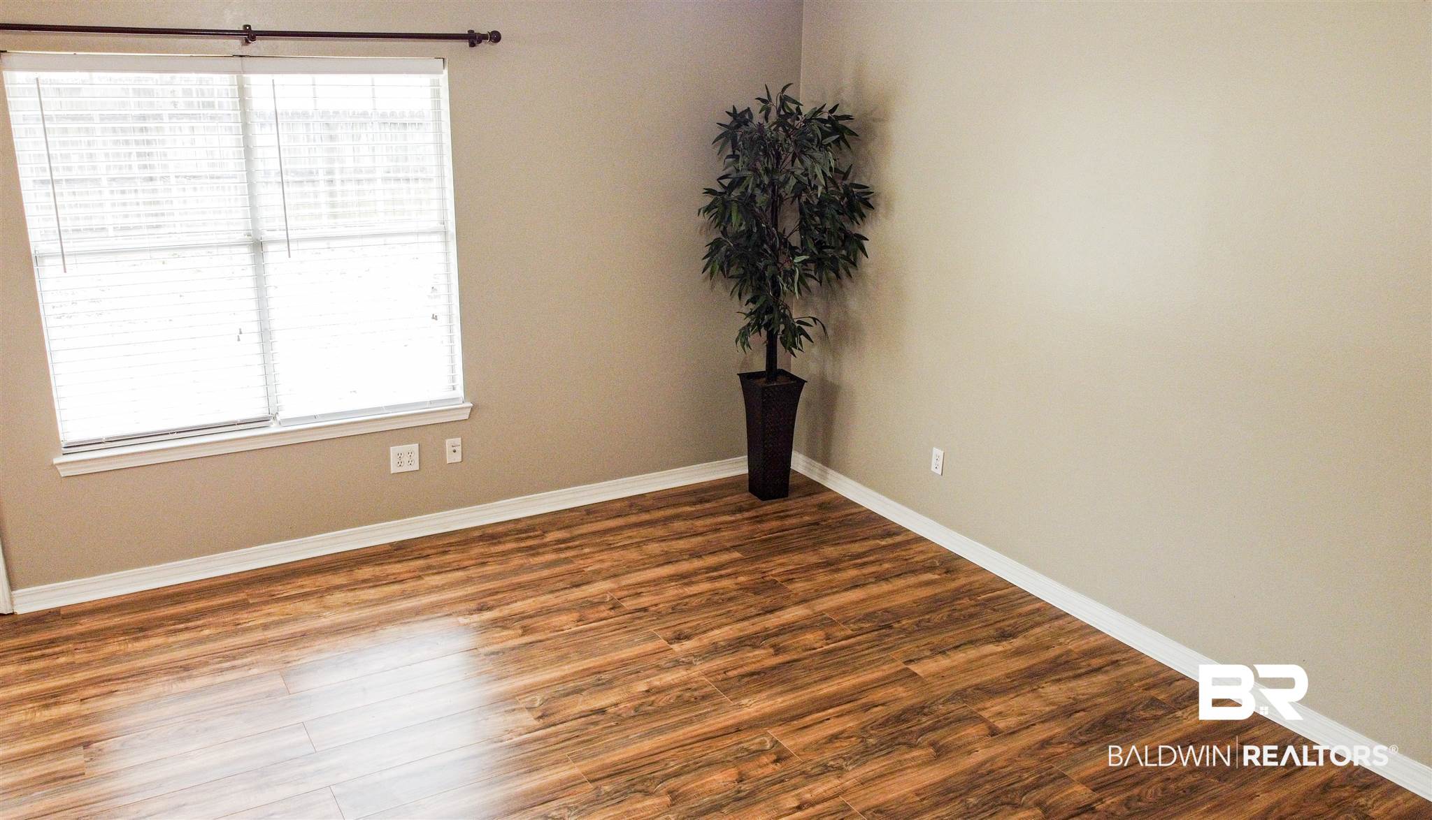 9459 Copperfield Drive South Mobile, AL 36608 - Photo 10 of 21