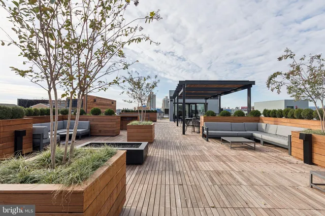 a view of outdoor space yard deck and patio