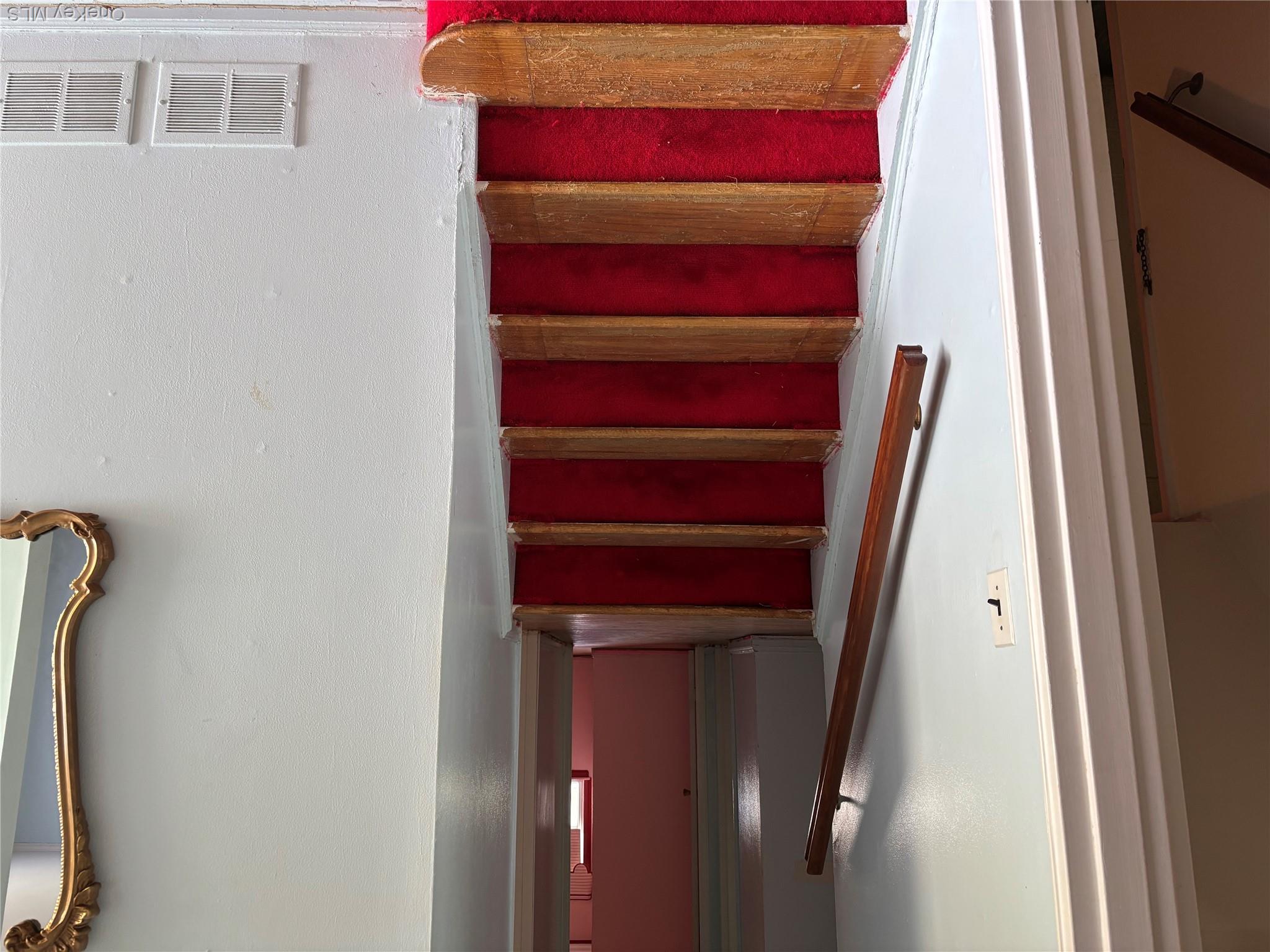 3 Peter Road Hicksville, NY 11801 - Photo 9 of 22
