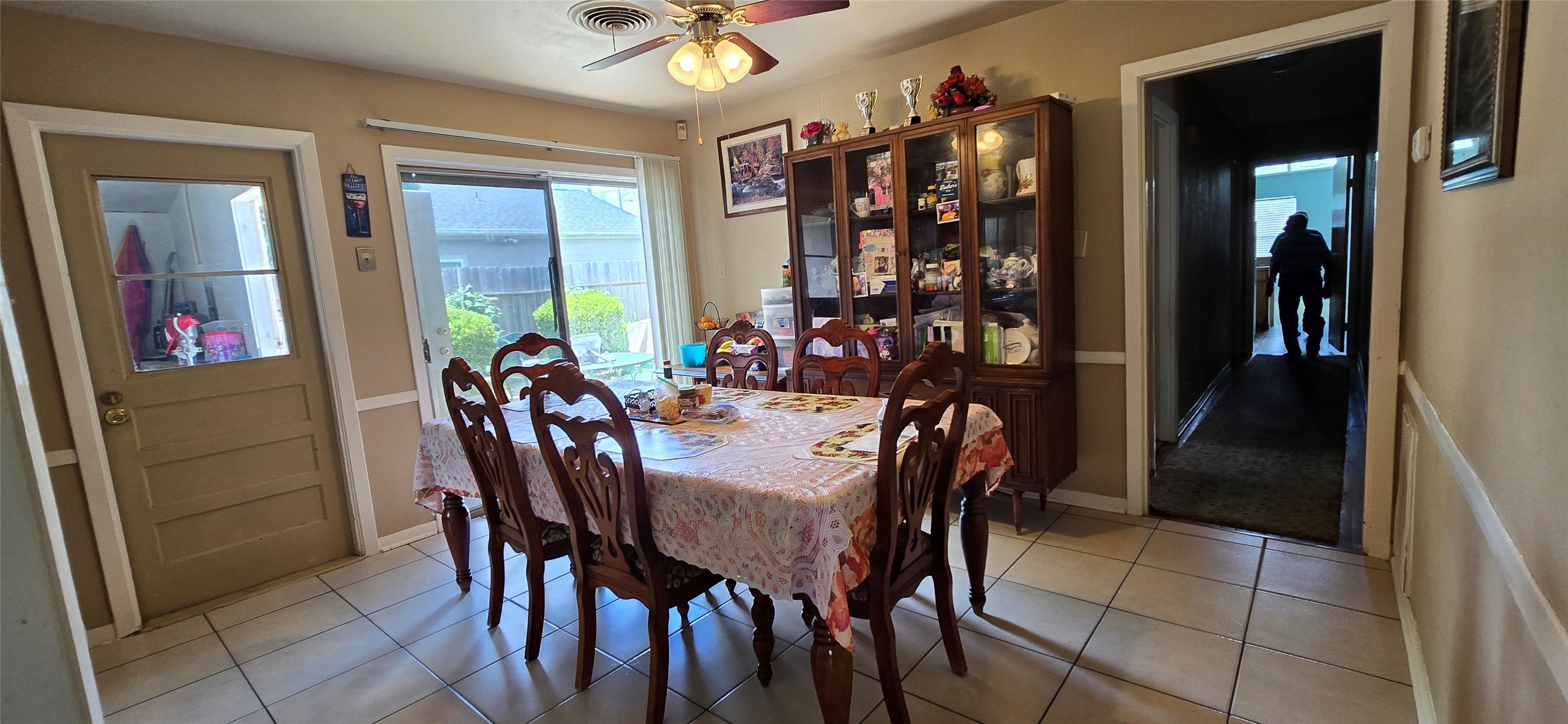 7210 Leader Street Houston, TX 77074 - Photo 7 of 36